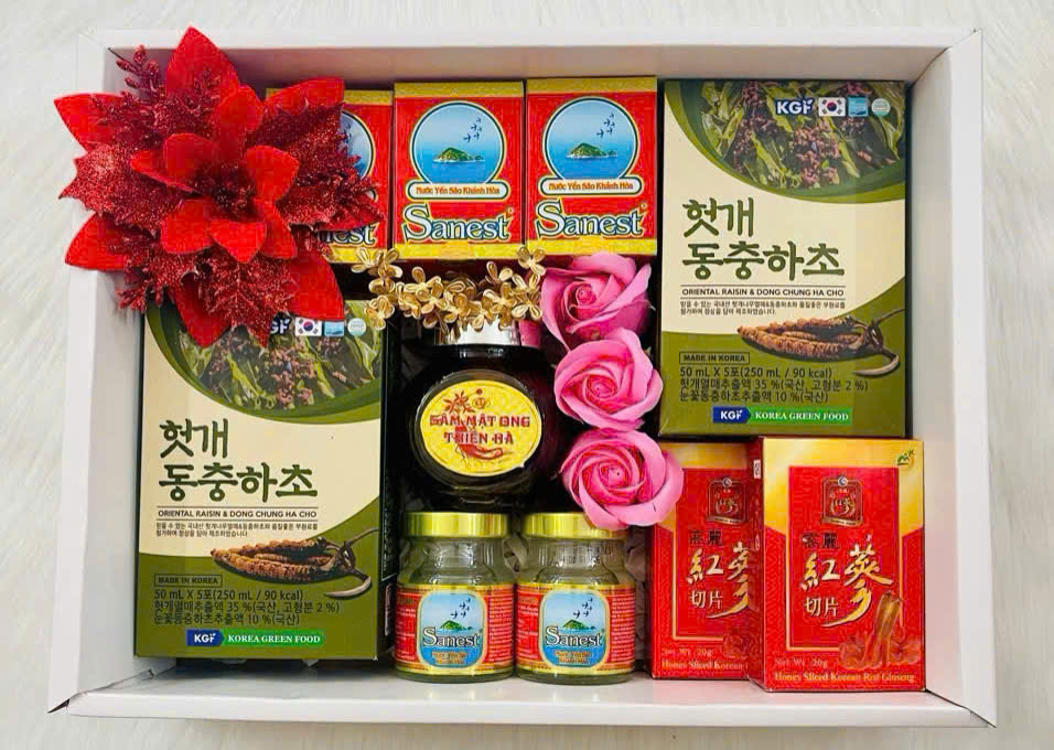 KHAY QUÀ TẶNG 07_ QTV_ GIẢI ĐỘC