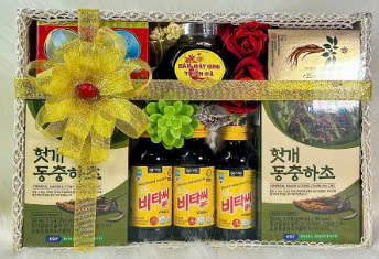 KHAY QUÀ TẶNG 10 _ QTV_ MÁT GAN